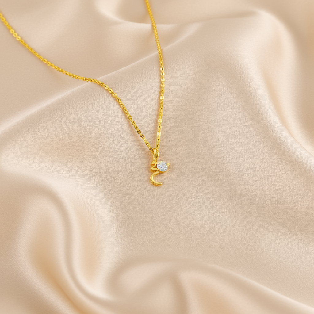 Dainty Gold Snake Necklace pendant |Olyvra