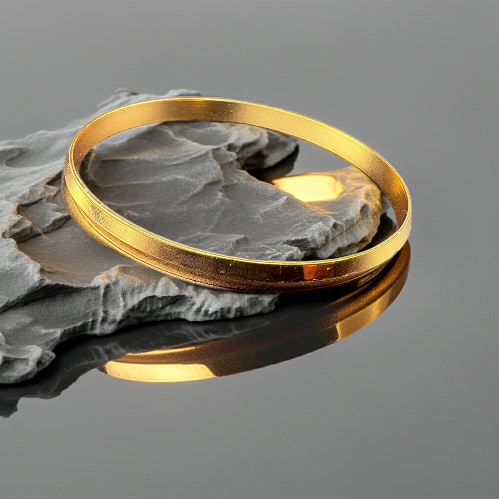 Elegant Men’s Gold-Plated Kada